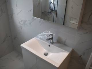 ΑΠΟΨΗ ΛΟΥΤΡΟΥ