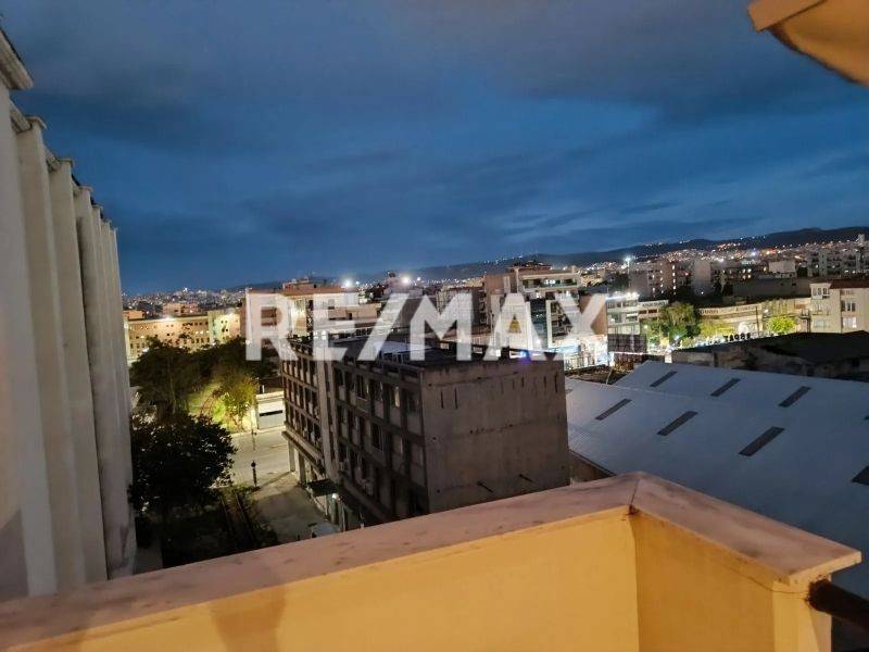 Θέα από μπαλκόνι