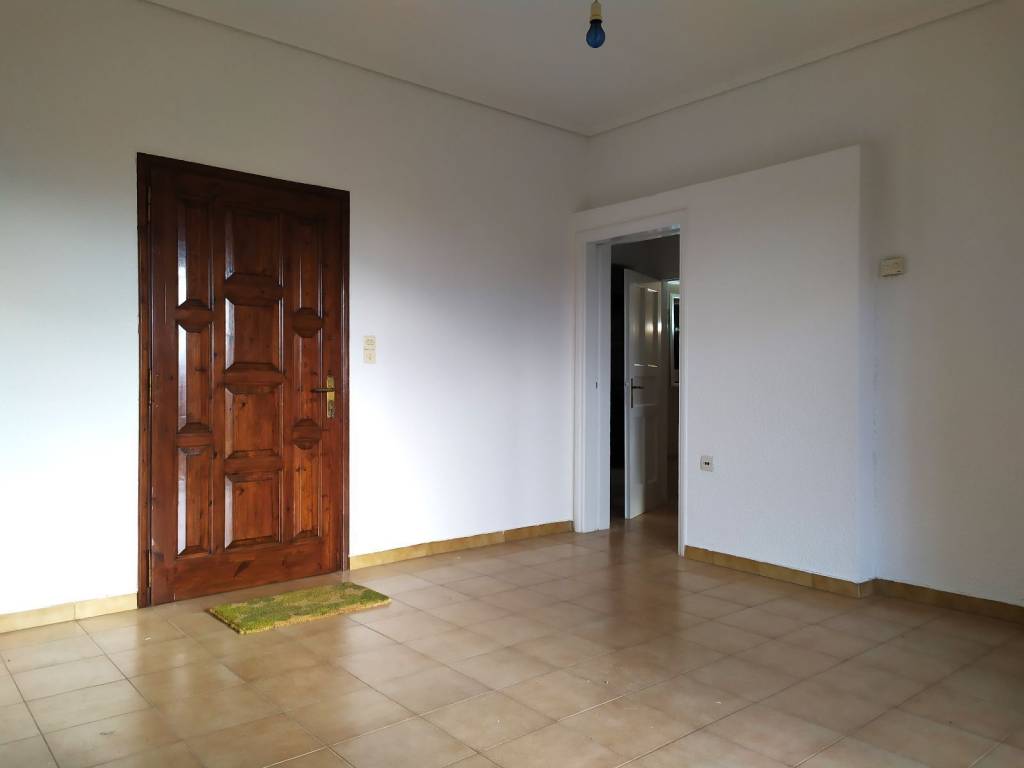 MEGALOS PHOTEINOS CHOROS