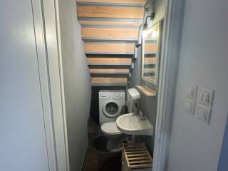 House: WC with washing machine
