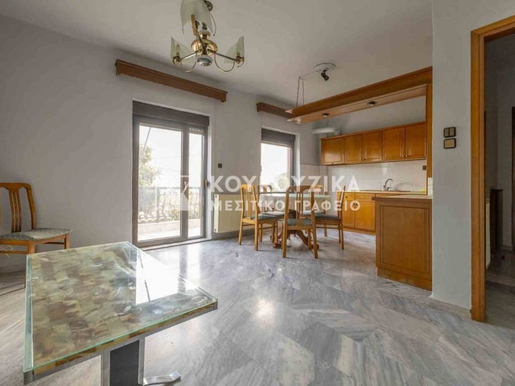 Σαλοκουζίνα