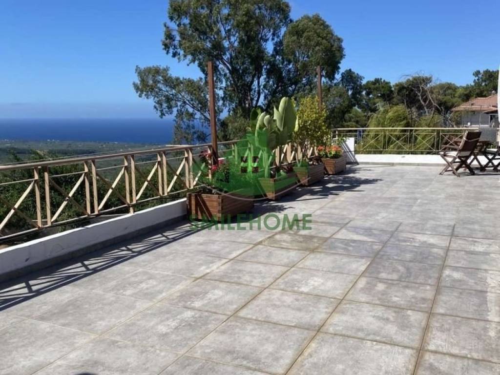 Θέα από μπαλκόνι