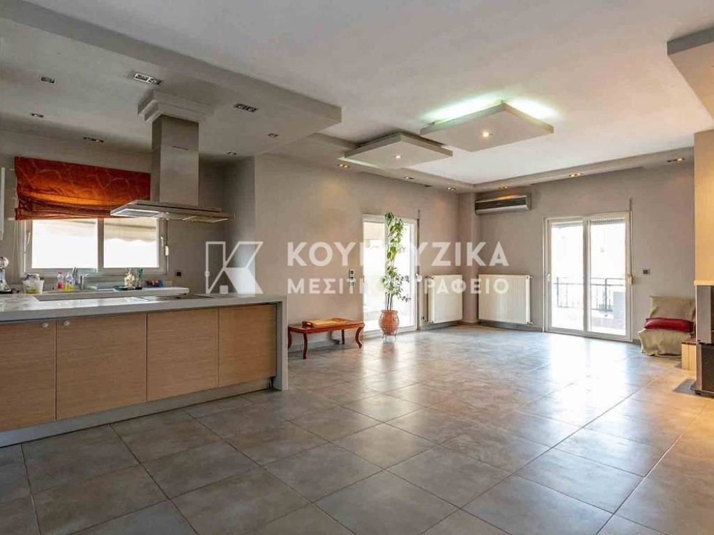 Σαλοκουζίνα