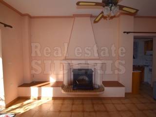 ΣΑΛΟΝΙ ΤΖΑΚΙ