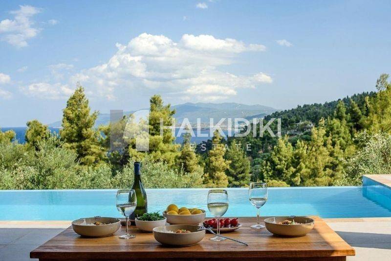 Θέα από μπαλκόνι