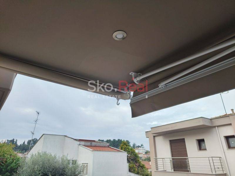 Σποτάκια βεραντας