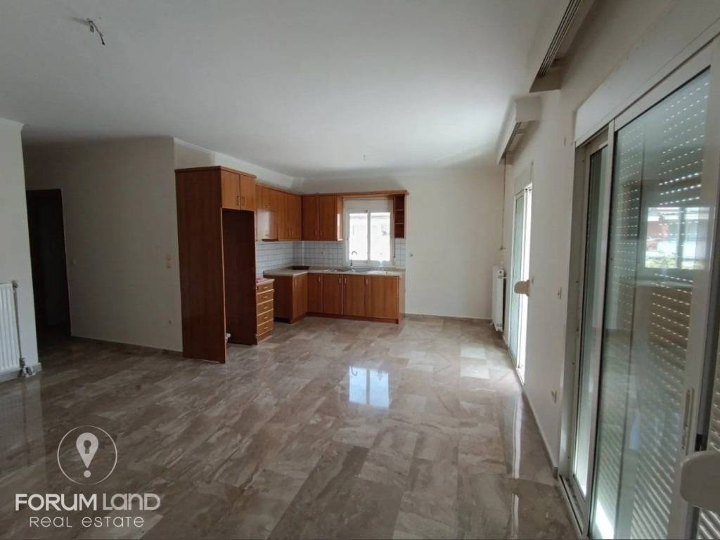 Forumland Real Estate, Σαλοκουζίνα