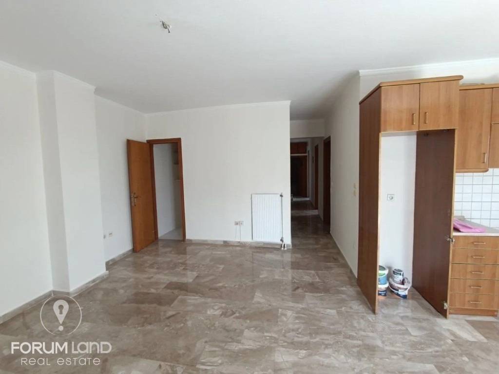 Forumland Real Estate, Σαλοκουζίνα