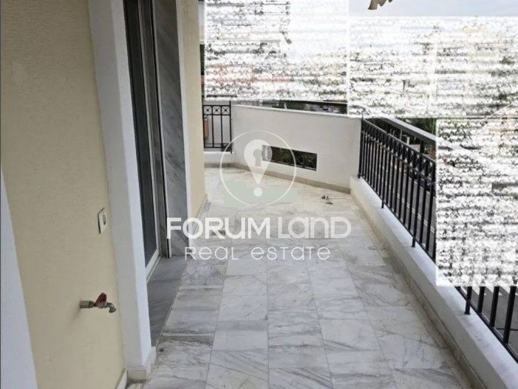 Forumland Real Estate, Βεράντες