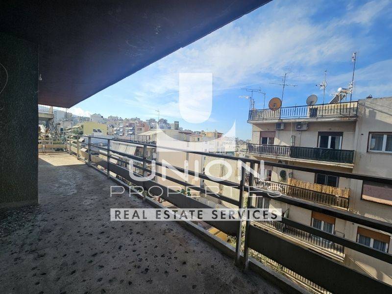 Θέα από μπαλκόνι