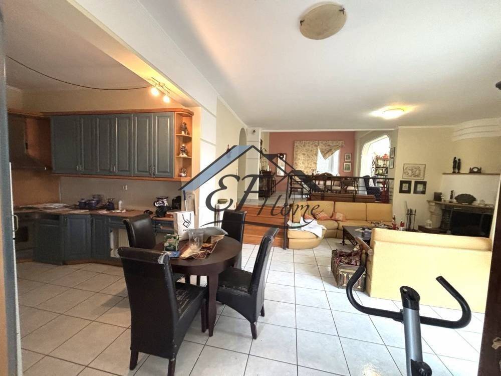 Ενιαίος χώρος κουζίνα-σαλόνι