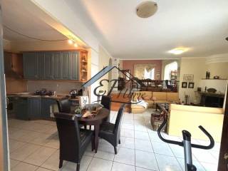 Ενιαίος χώρος κουζίνα-σαλόνι