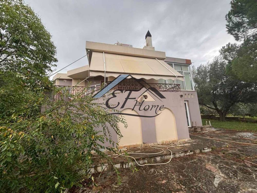 Εξωτερικά διαμορφωμένος χώρος