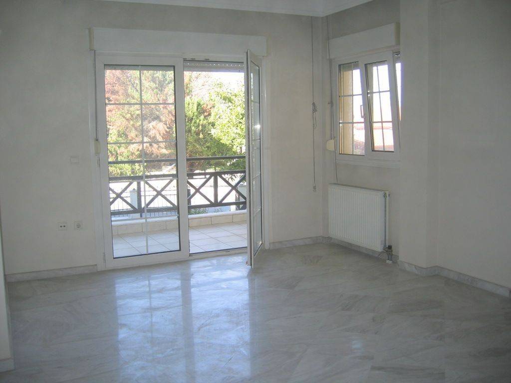 Τμήμα σαλοκουζίνας στο μεσαίο επίπεδο