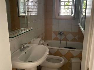 λουτρό ημι υπογείου