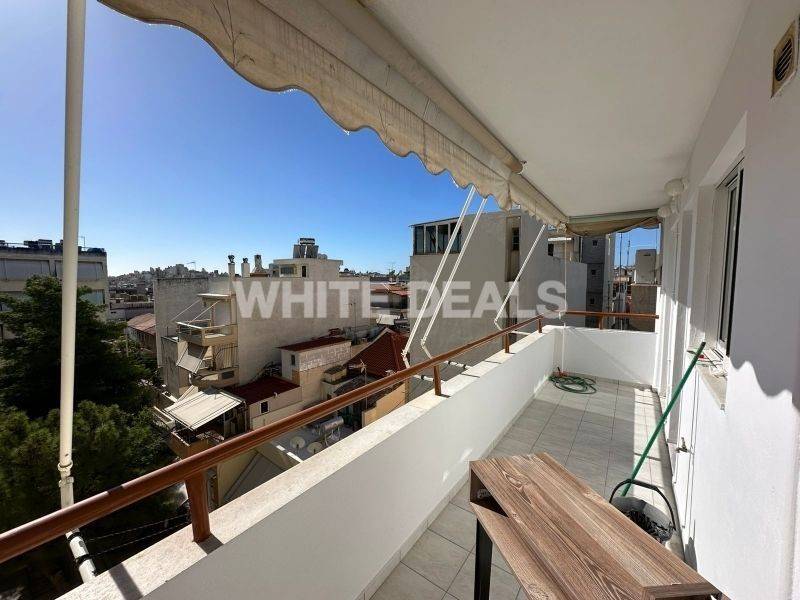 Θέα από μπαλκόνι