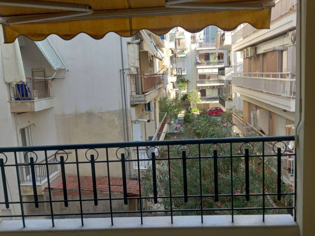 PISO MPALKONI TETRAGONO