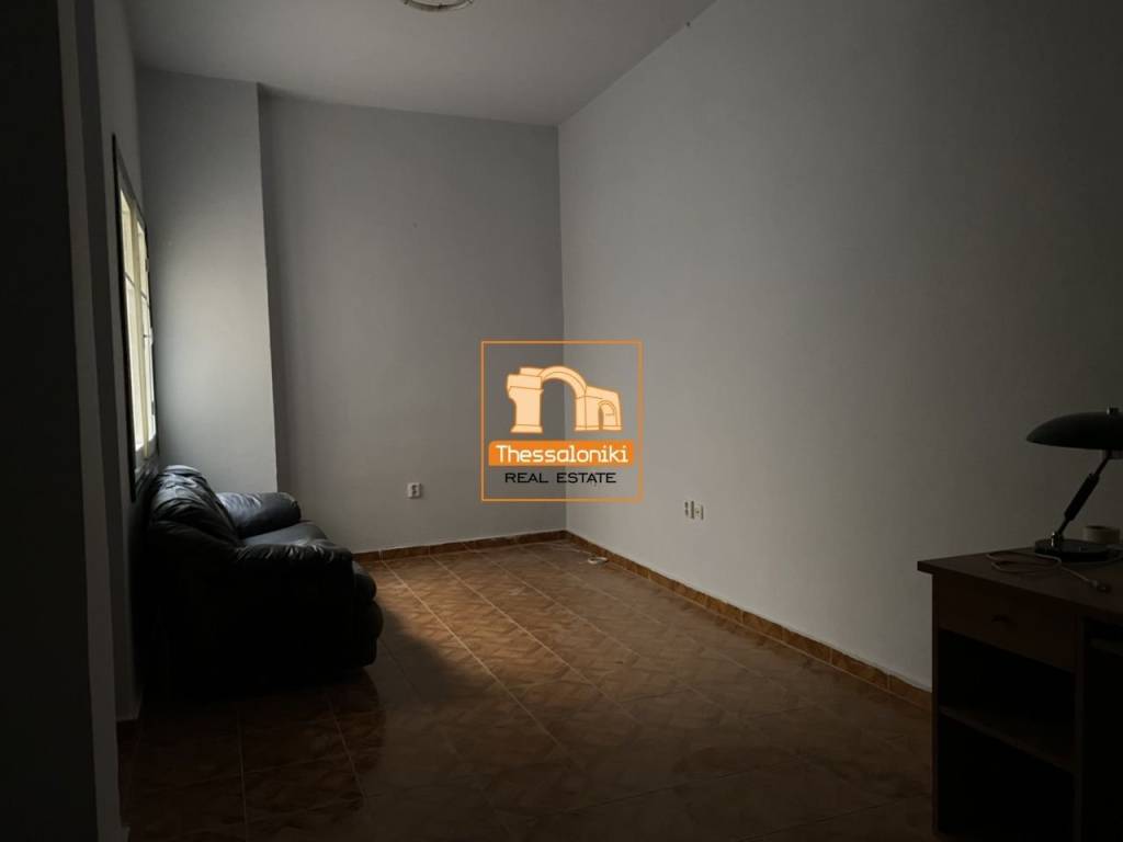 Κρατικό Ωδείο Θεσσαλονίκης, Γραφείο, 20 τ.μ.