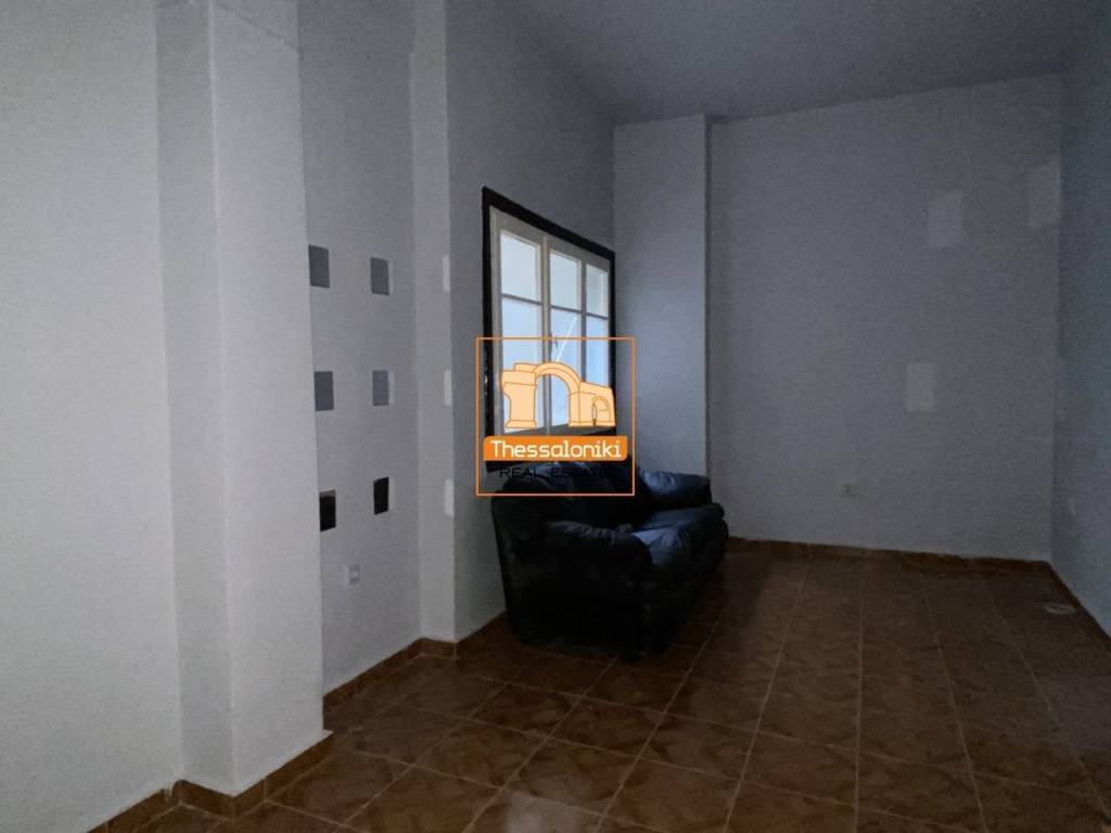 Κρατικό Ωδείο Θεσσαλονίκης, Γραφείο, 20 τ.μ.