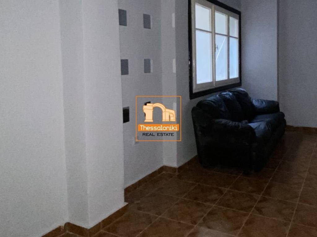 Κρατικό Ωδείο Θεσσαλονίκης, Γραφείο, 20 τ.μ.