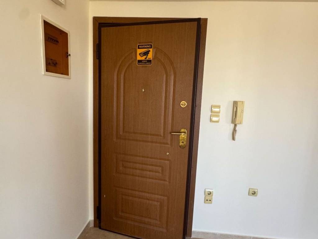 θωρακισμενη πόρτα