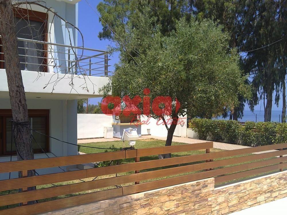 Ξυλόκαστρο, Μελίσσι: Πωλείται μοναδικό