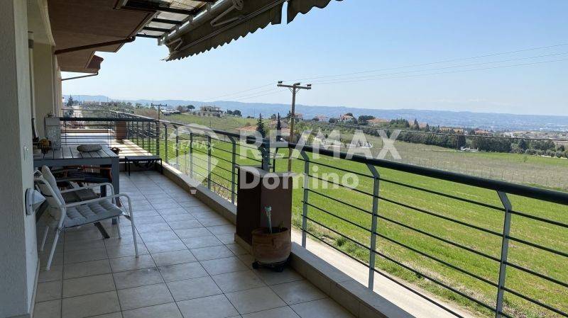 Θέα από μπαλκόνι