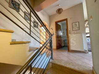 ΕΣΩΤΕΡΙΚΗ ΣΚΑΛΑ