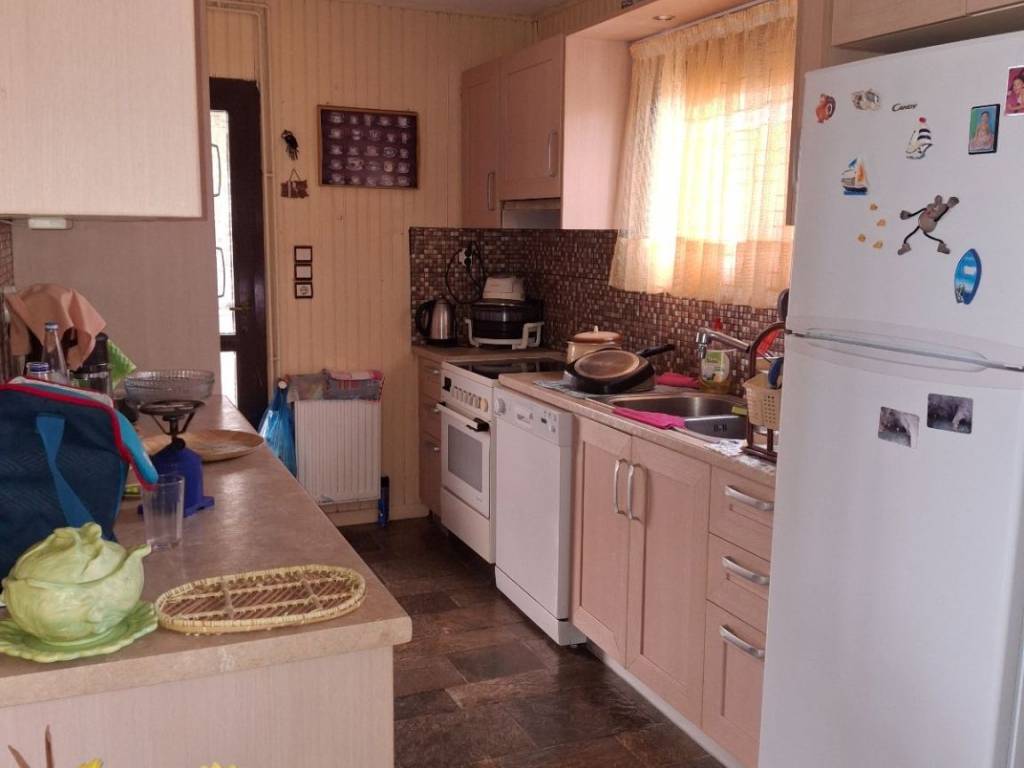 Koyzina anakainismene me elektrikes syskeyes