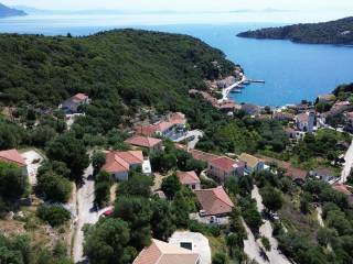 Aerial view of the plot and larger area