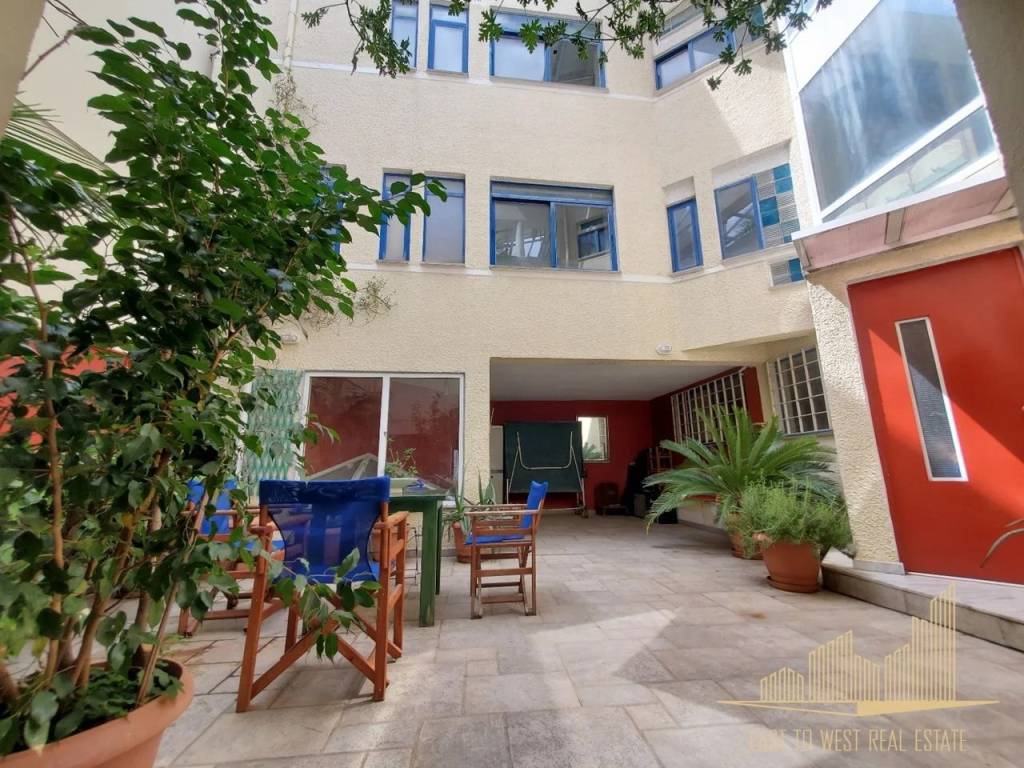 Εσωτερικοι χώροι