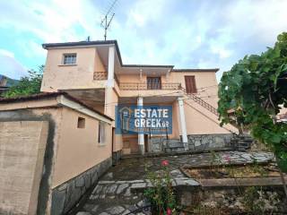 ★ Ανακαίνιση ισογείου 2011 ★ Οικόπεδο 494τ.μ. ★ Πλήρως επιπλωμένη ★