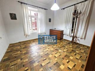 ★ Ανακαίνιση ισογείου 2011 ★ Οικόπεδο 494τ.μ. ★ Πλήρως επιπλωμένη ★