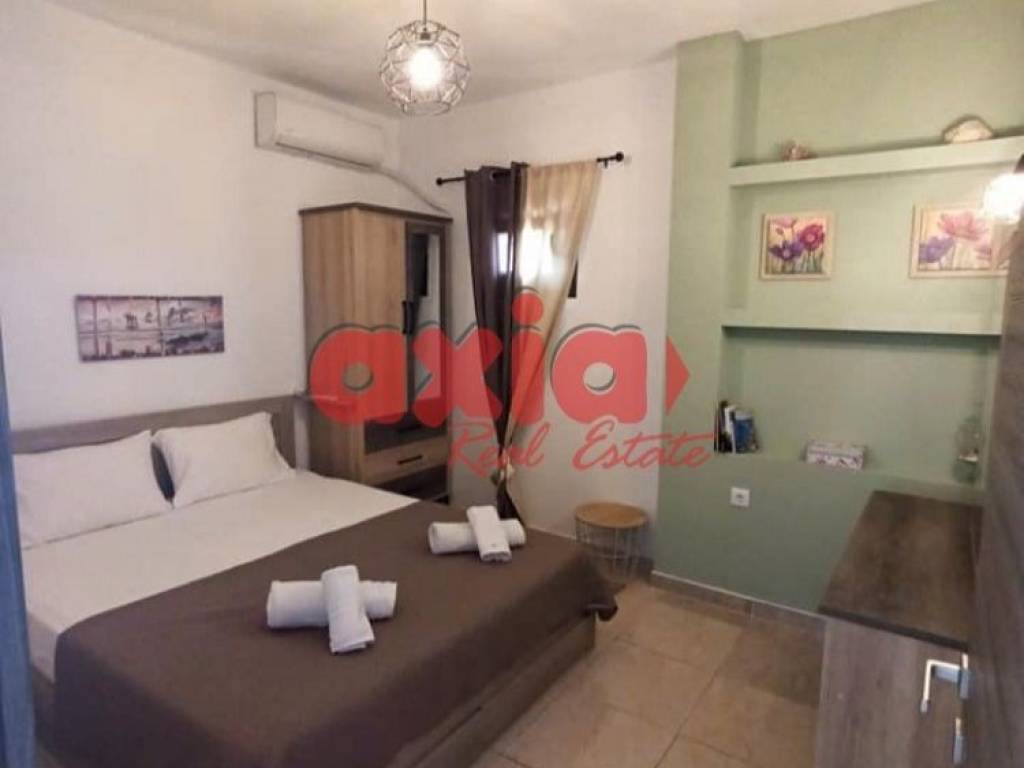 Ενοικιάζεται ΑΠΟ 5/9 ΕΩΣ 30/6 διαμέρισμα 65τ.μ. που βρίσκεται  στο ισόγειο οικοδομής 