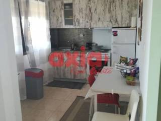 Ενοικιάζεται ΑΠΟ 5/9 ΕΩΣ 30/6 διαμέρισμα 65τ.μ. που βρίσκεται  στο ισόγειο οικοδομής 