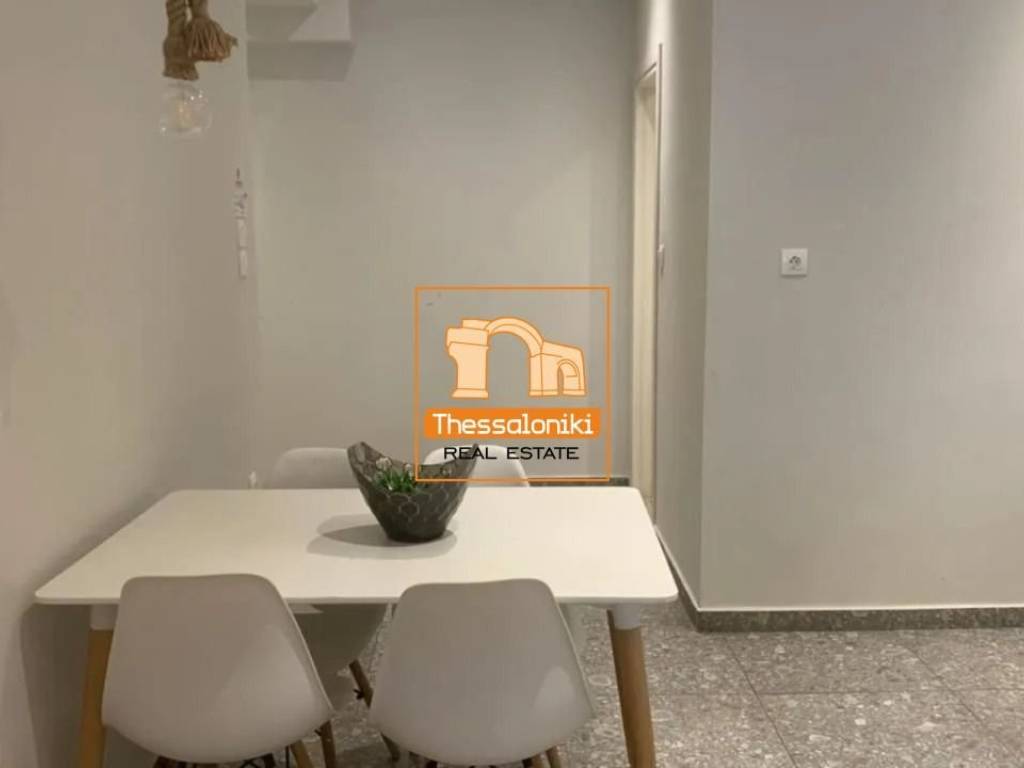 Πλ. Αντιγονιδών, Γκαρσονιέρα, 50 τ.μ.