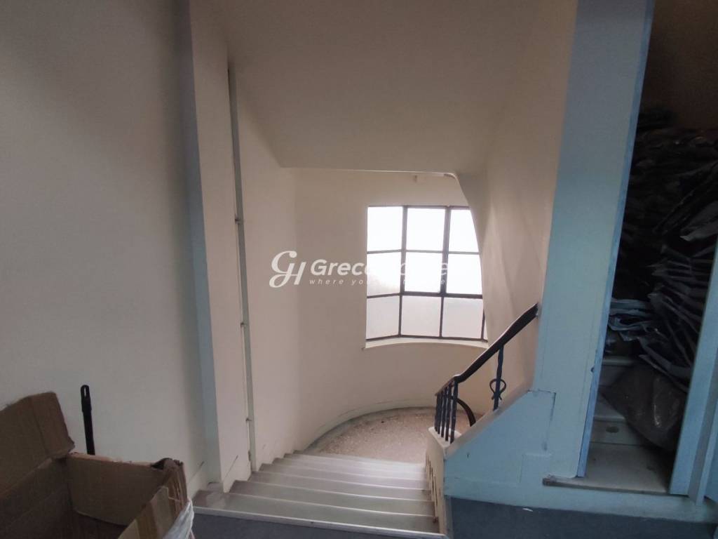 Επαγγελματικό Κτίριο προς πώληση  στο Κέντρο της Αθήνας