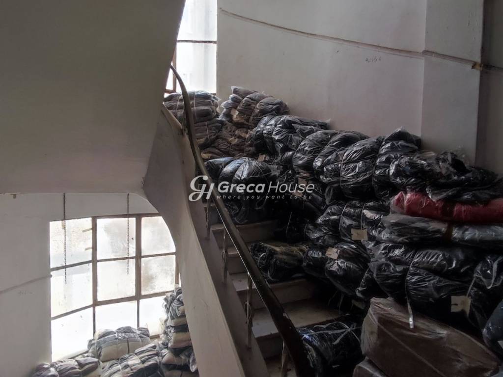 Επαγγελματικό Κτίριο προς πώληση  στο Κέντρο της Αθήνας