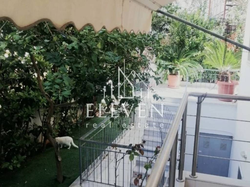 Θέα από μπαλκόνι