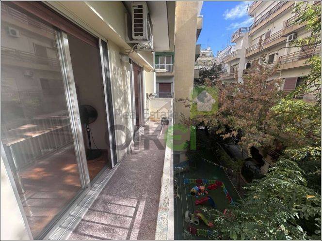 Θέα από μπαλκόνι