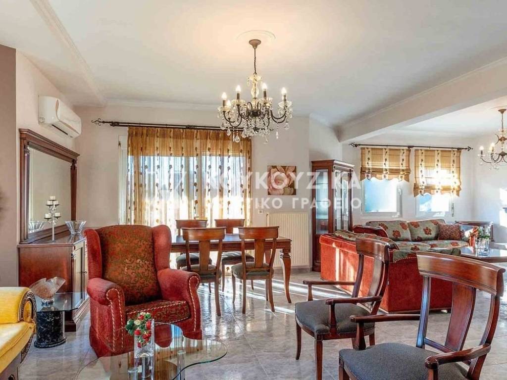 Σαλοκουζίνα