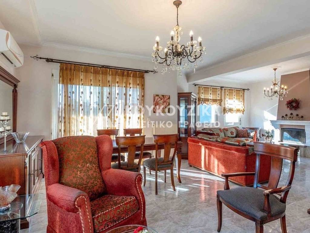 Σαλοκουζίνα