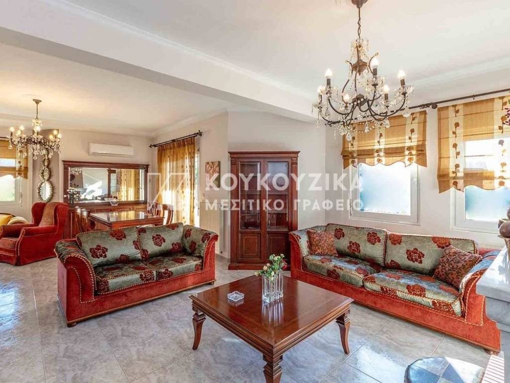 Σαλοκουζίνα