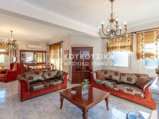 Σαλοκουζίνα