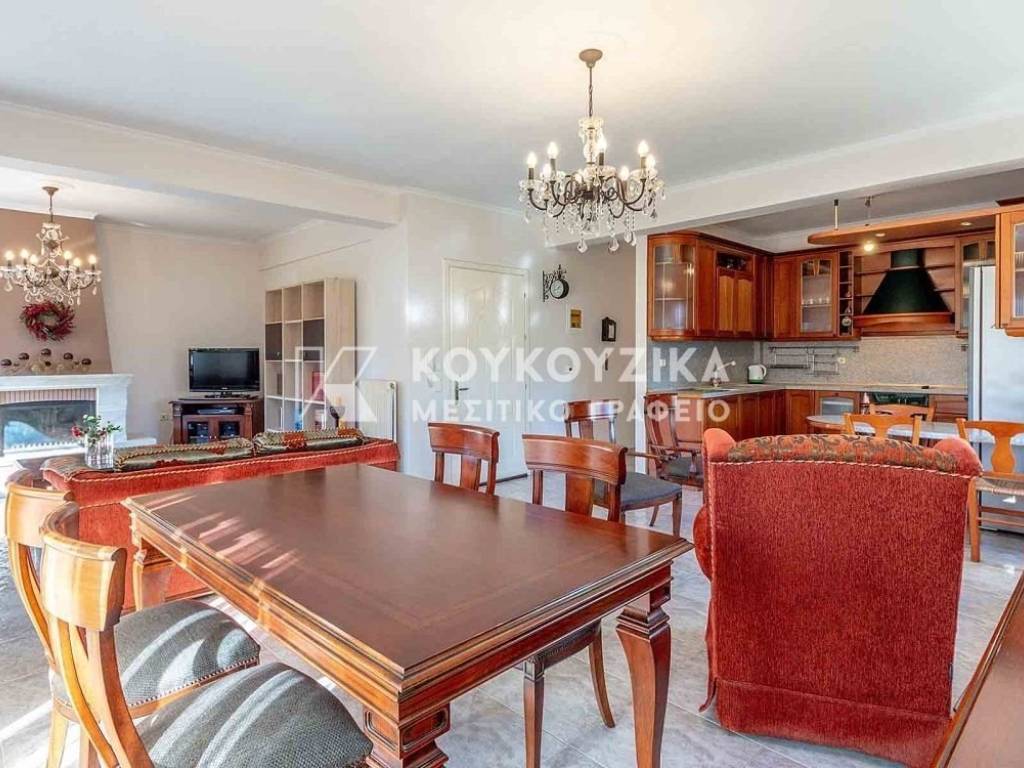 Σαλοκουζίνα