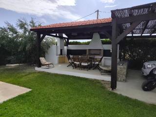 Ξυλοφουρνος-Ψησταρια