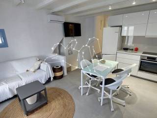 Ο ενιαίος χώρος καθιστικού, τραπεζαρίας, κουζίνας - Open plan living area