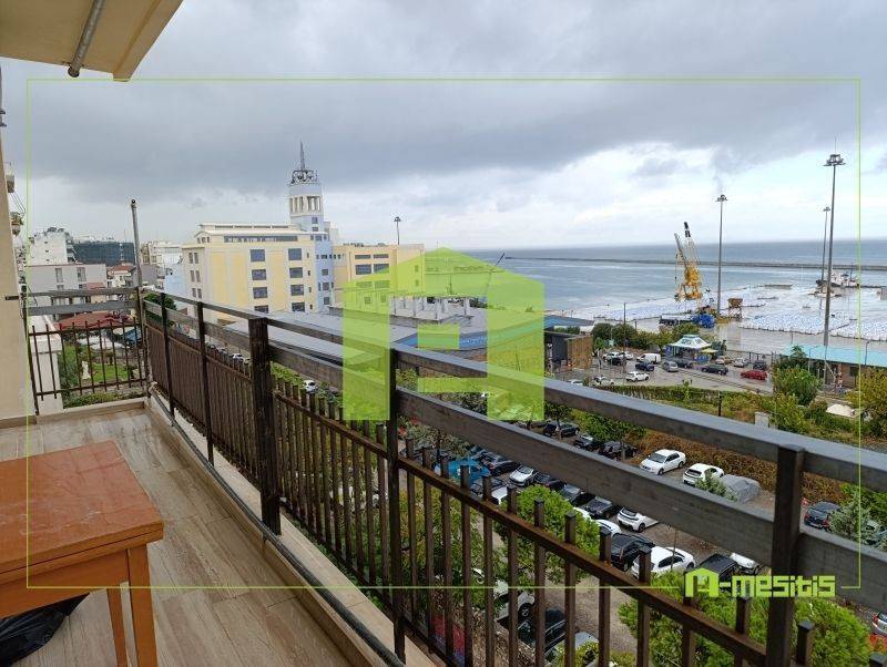 Θέα από μπαλκόνι