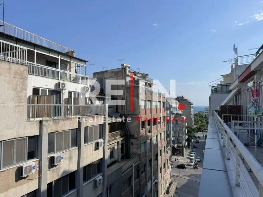 Θέα από μπαλκόνι