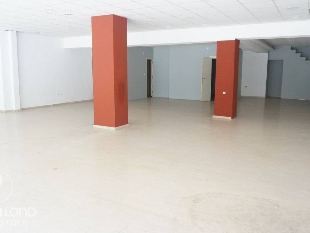 Forumland Real Estate, ισόγειο κατάστημα